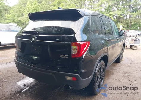2021 Honda Passport Sport z USA, uszkodzony, nr VIN 5FNYF8H23MB033037